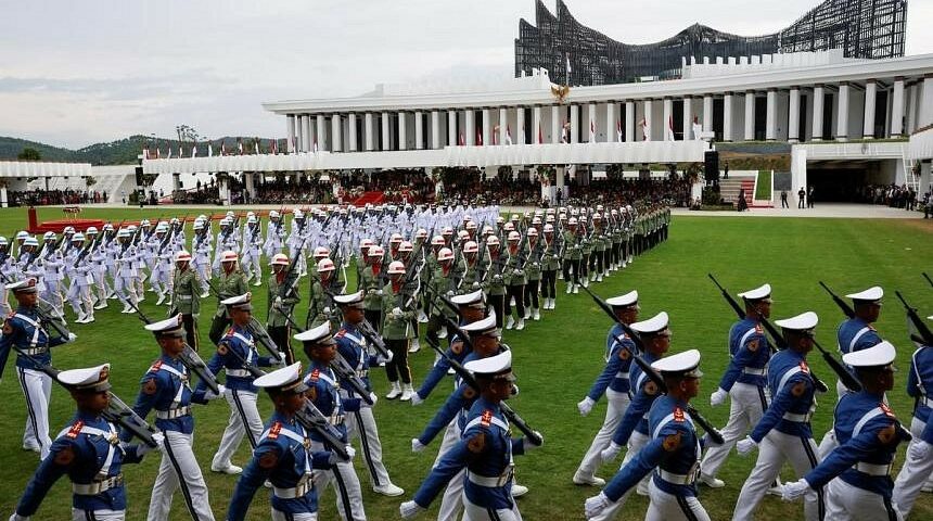 亞洲新聞 對話者在陷入困境的新首都舉行了縮減獨立日活動