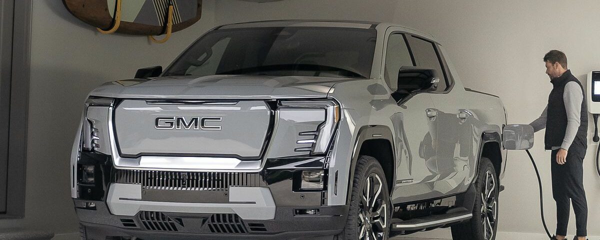 GMC 正在向客戶交付 Sierra EV 電動皮卡車