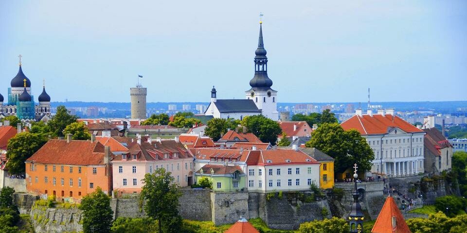 Ste danes že objavili račun s hrvaške plaže in se zgražali