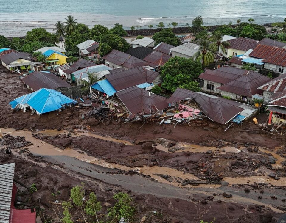 對話北馬魯古省洪水造成13人死亡、兩人受傷