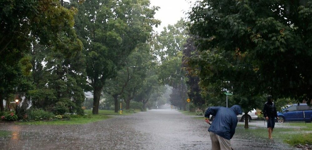 氣象局預計週日將有大雨、陣雨和強風天氣