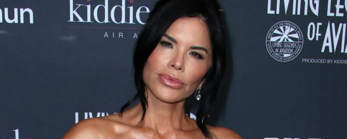 勞倫·桑切斯（Lauren Sanchez）在 GMA 上講述了令人心碎的過去時淚流滿面：“這太可怕了”