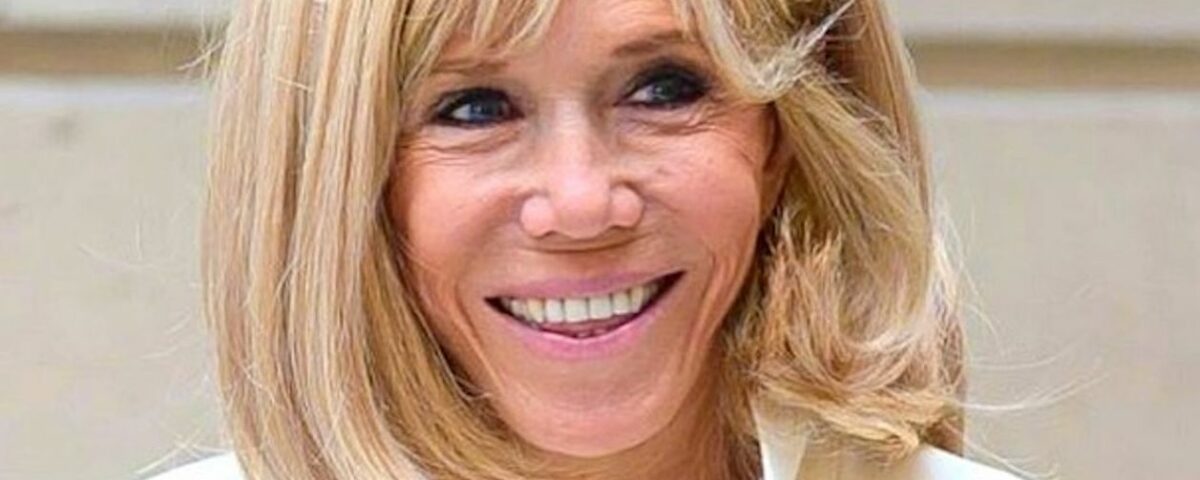 布麗吉特馬克宏（Brigitte Macron）的《艾蜜莉在巴黎》：她的初戀，71年，在2ª部分的臨時表演