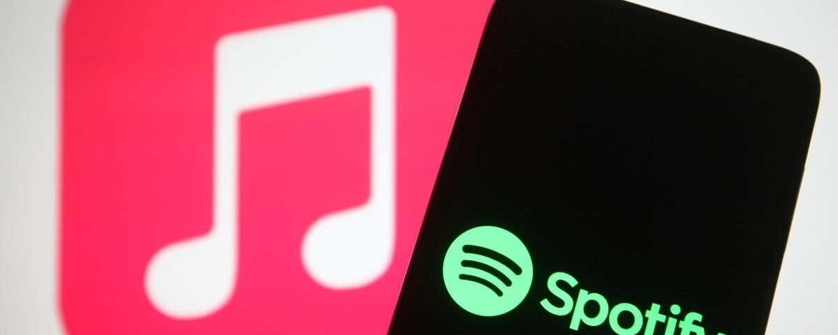 這位朋友在 Apple Music 和 Spotify 之間建立了一個簡單的兩個工具來傳輸播放列表，而且效果很好