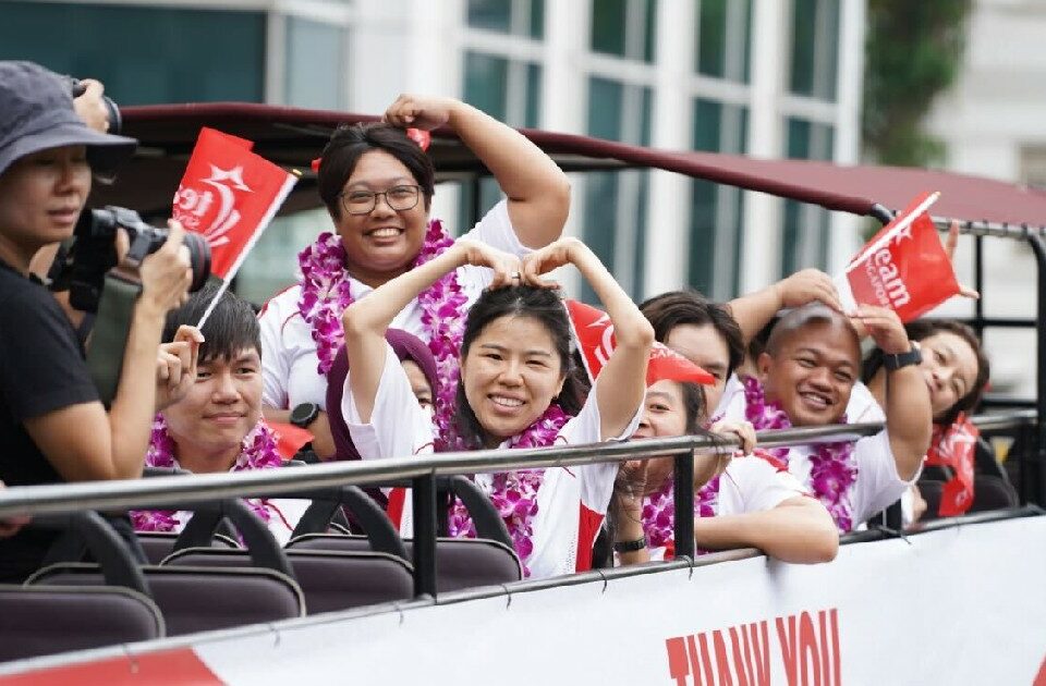 新加坡為殘奧會運動員歡呼慶祝巴士遊覽城鎮 , 新加坡新聞